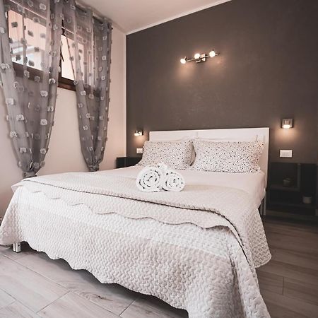 Kite Beth'S House Apartment Brenzone sul Garda Bagian luar foto