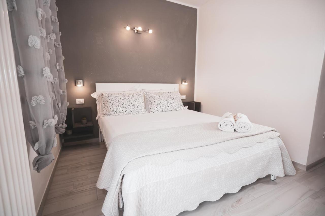 Kite Beth'S House Apartment Brenzone sul Garda Bagian luar foto
