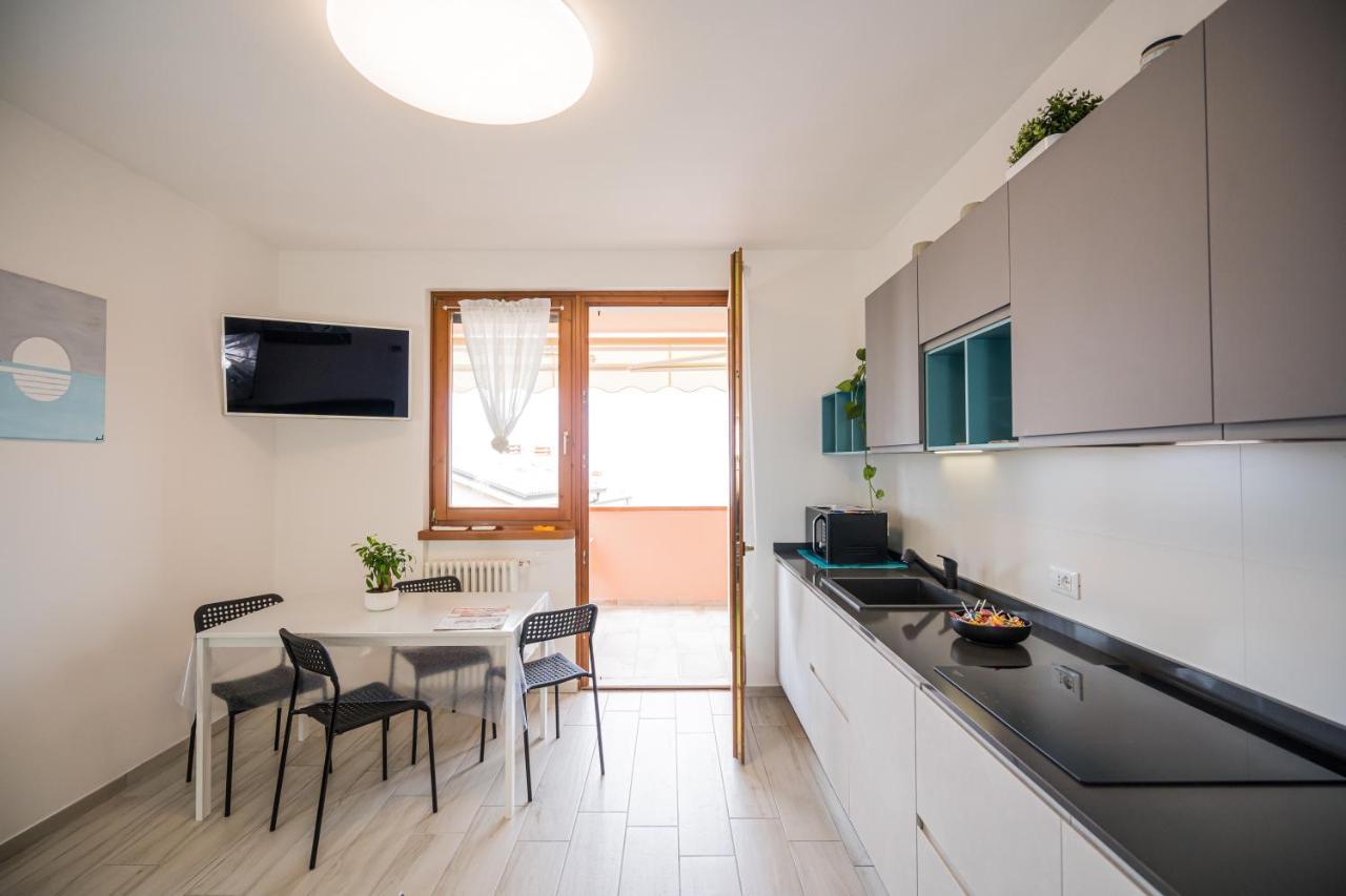 Kite Beth'S House Apartment Brenzone sul Garda Bagian luar foto